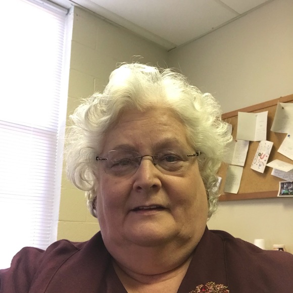 Meet your Posher, Bobbie - Picture 1 of 1